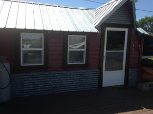 Old shed with 3 beds
